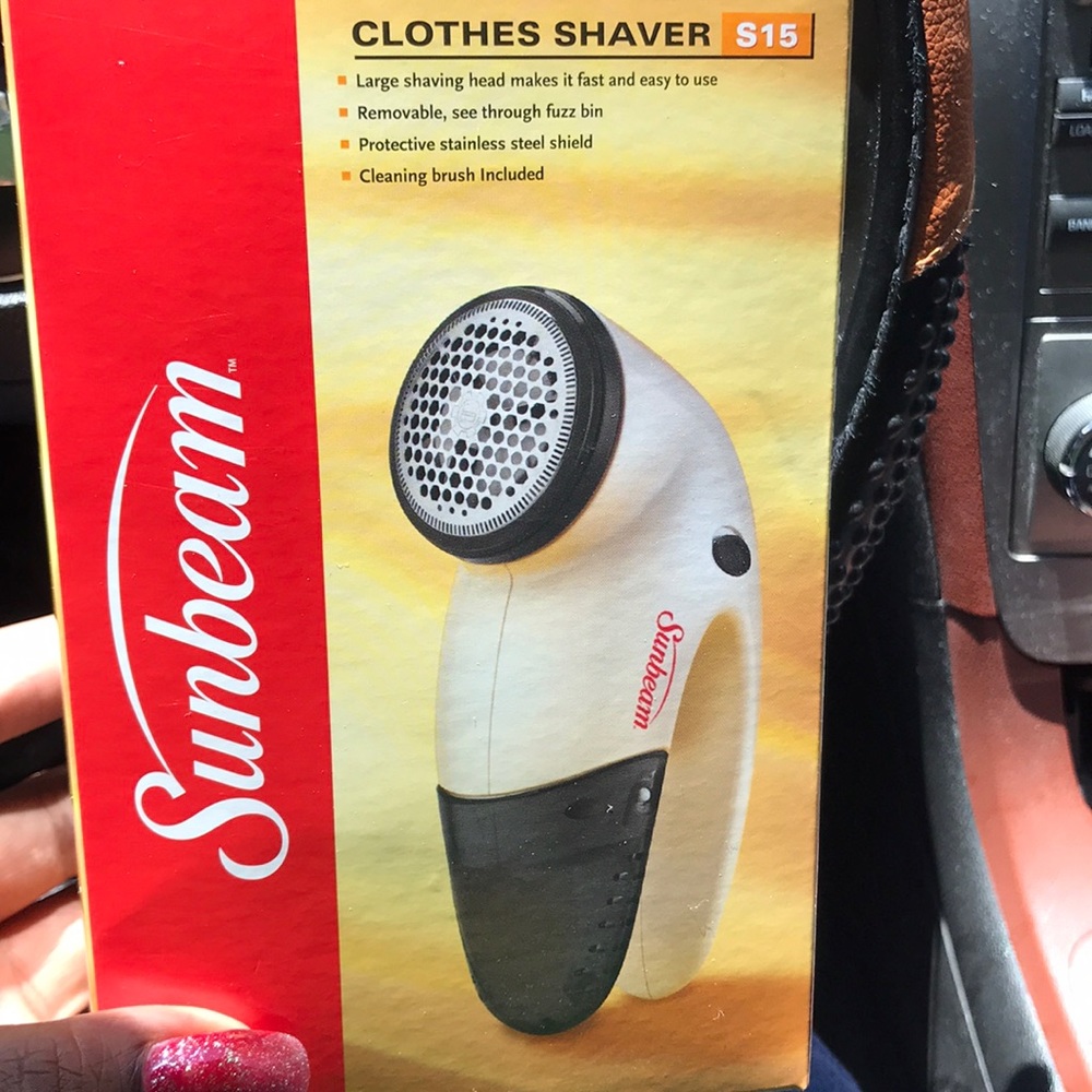 Clothes  shaver